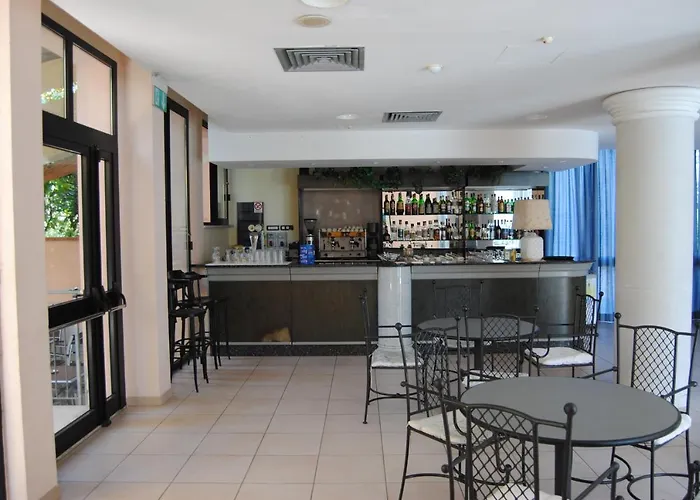 فندق Capriccio تّشيرفييا