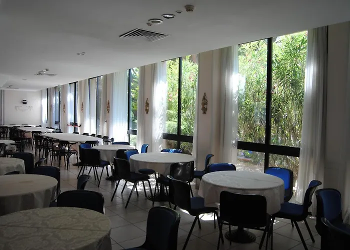 فندق Capriccio 4*